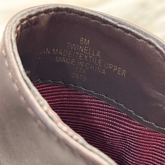 New! Tommy Hilfiger Womens Inella Faux Leather Almond Toe Booties - Picture 11 of 15